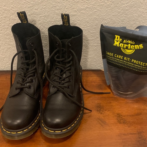 Dr. Martens | Shoes | Doc Martens 